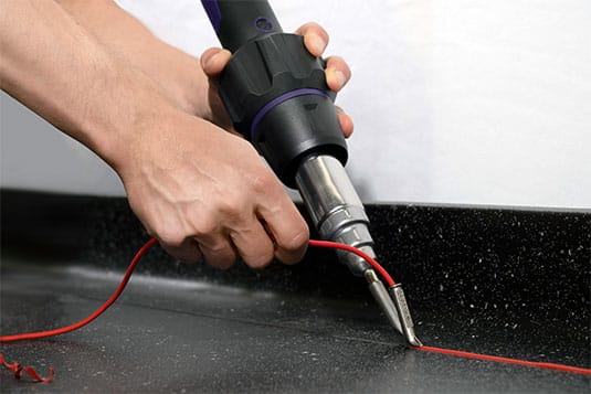 Pistola de calor HT 530 de Weldy, una marca de Leister